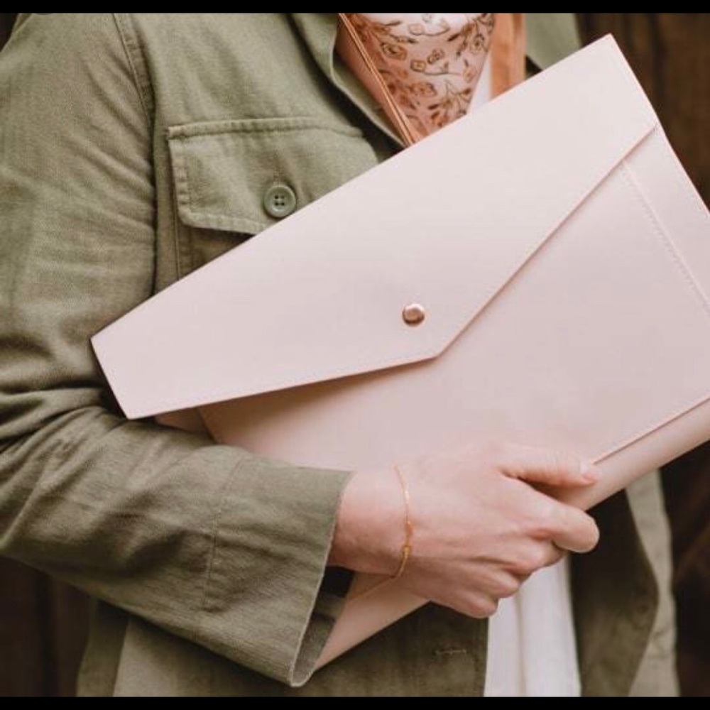 Glass and Ladder Megan Clutch (Vegan, Blush)